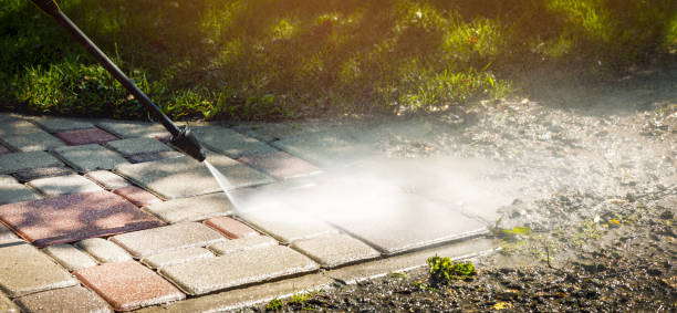 Best Rust Removal  in Helmetta, NJ